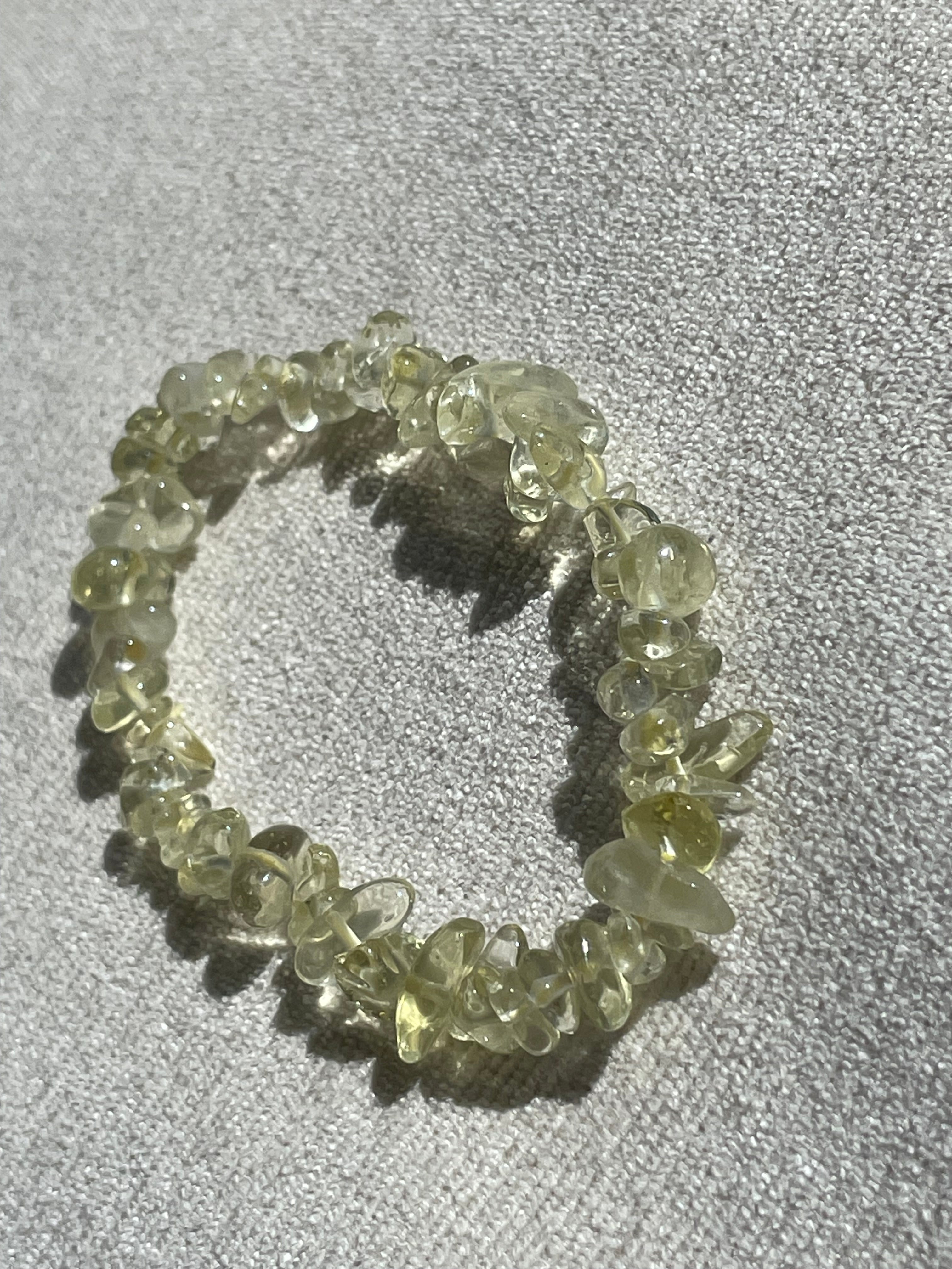 Chipped gemstone bracelet