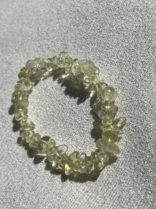 Chipped gemstone bracelet