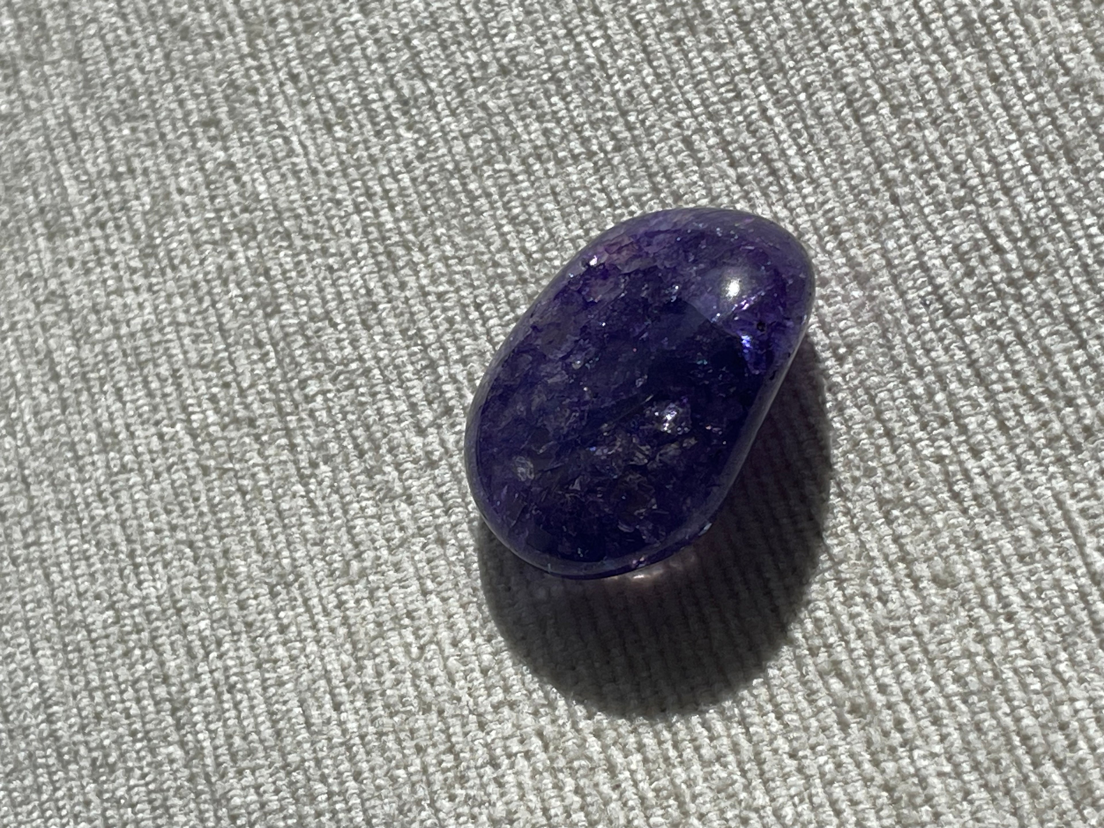 Single crackled color quartz stone - Brazil - Small